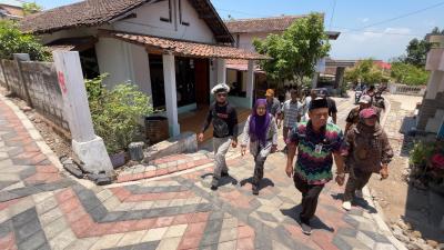 Judul Gambar